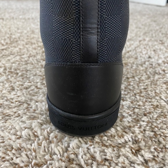 Size 9 Mens Louis Vuitton navy monogrammed sneaker/boot - Picture 7 of 8